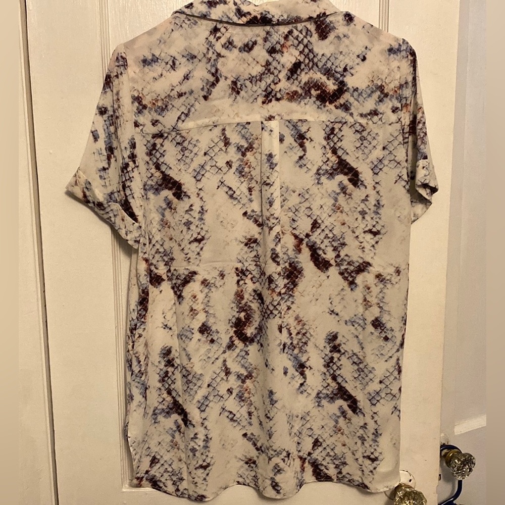 Snake-print Button down - Picture 3 of 6